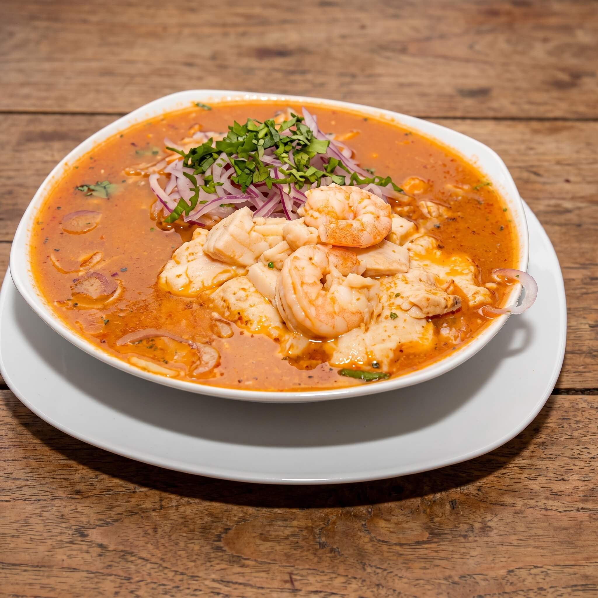 Encebollado Mixto